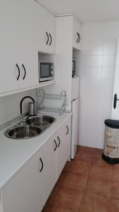 Views, Family & Private Parking In Alto Albayzin Apartment Granada Exterior photo