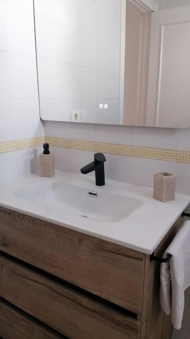 Views, Family & Private Parking In Alto Albayzin Apartment Granada Exterior photo