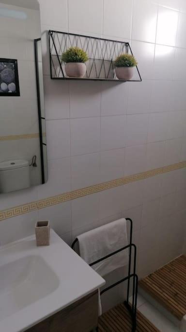 Views, Family & Private Parking In Alto Albayzin Apartment Granada Exterior photo